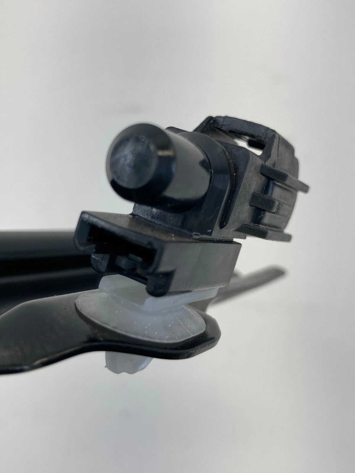 2010-2015 TOYOTA PRIUS BATTERY HOLDER DOWN FRAME BRACKET SUPPORT OEM