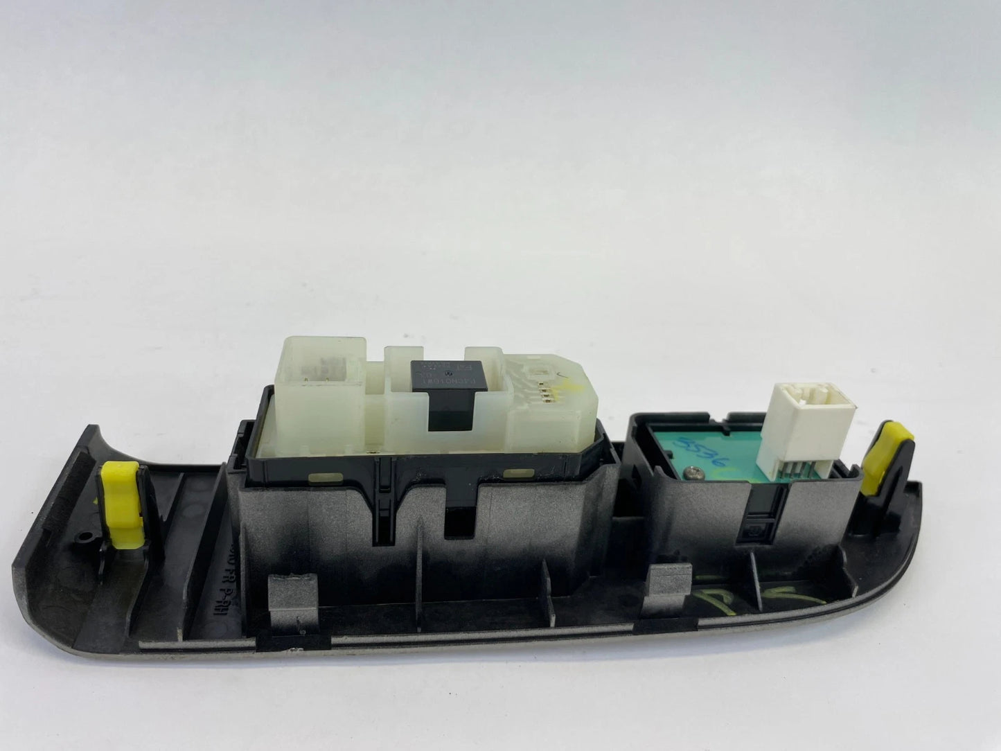 07-09 LEXUS RX350 FRONT RIGHT DOOR WINDOW & LOCK SWITCH W/ BEZEL 74230-0E010 OEM