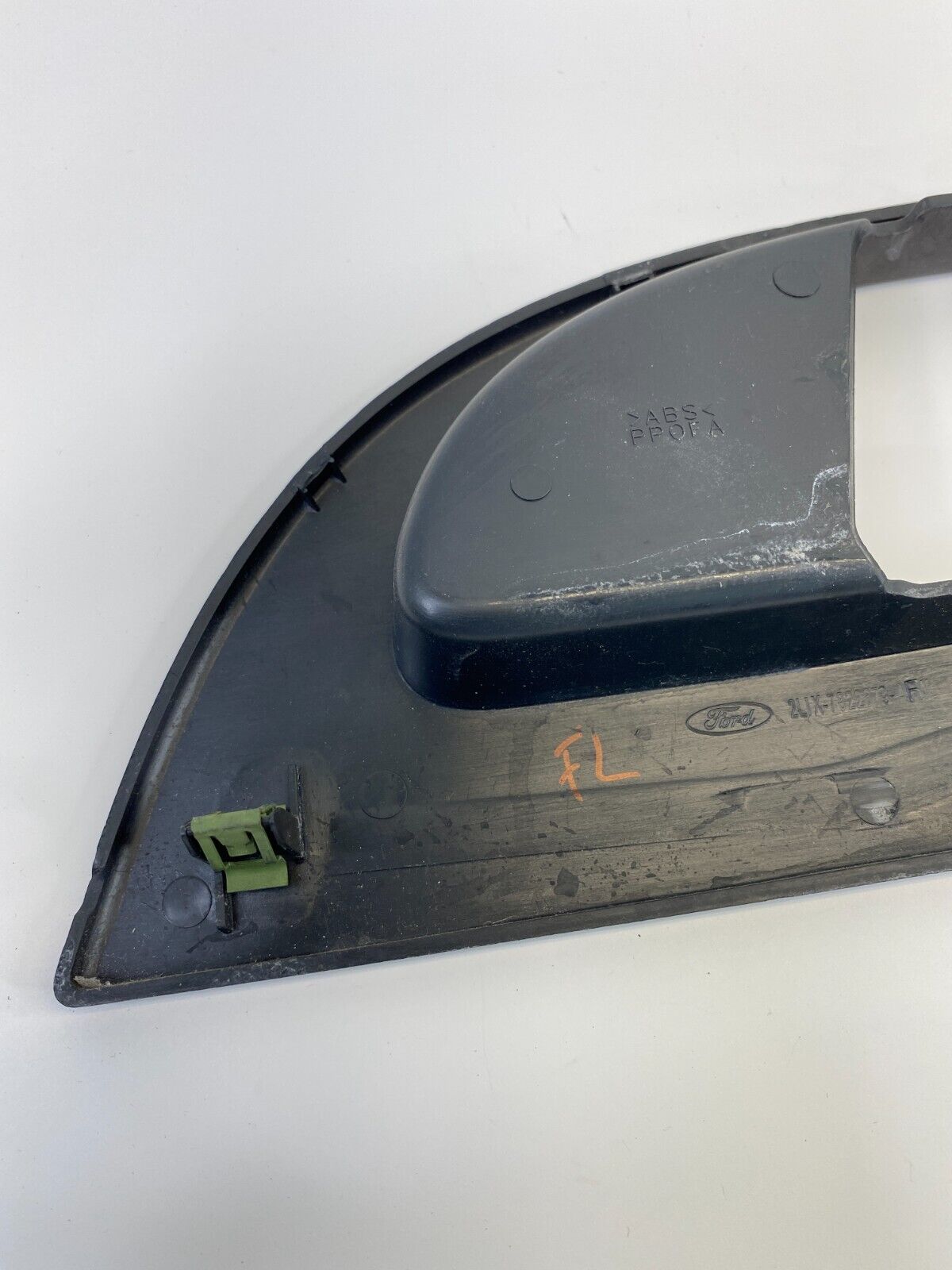 03-06 Ford Expedition Front Left Inner Door Handle Cover Bezel 2LIX-7822679-AFW