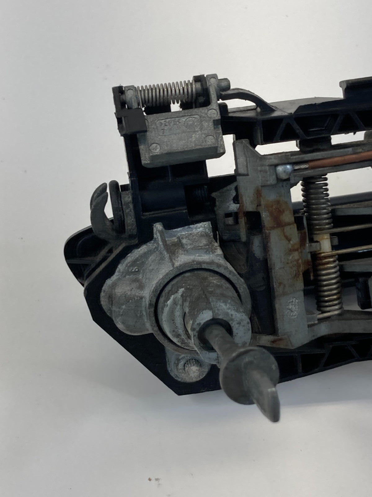 2009-2017 Volkswagen CC Front Left Side Outside Exterior Door Handle OEM