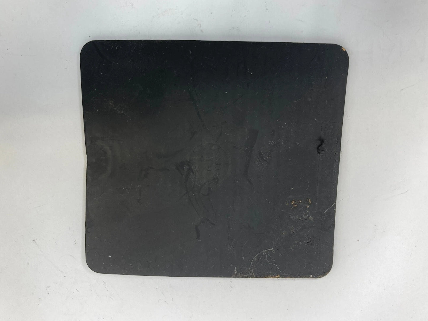 01 02 03 04 05 PONTIAC GRAND AM FLOOR CENTER CONSOLE RUBBER MAT INSERT 22628956