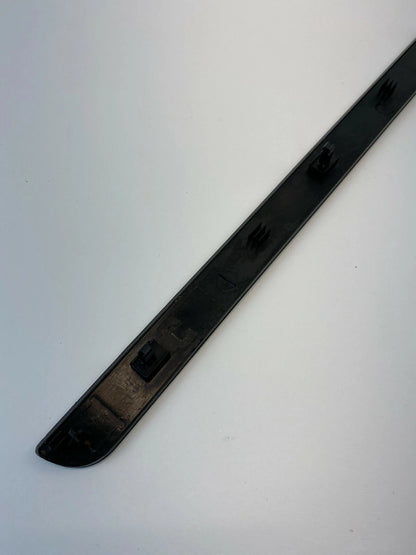 2006-2010 VOLKSWAGEN JETTA DASH RIGHT GLOVE BOX MOLDING TRIM BEZEL 1K1858529 OEM
