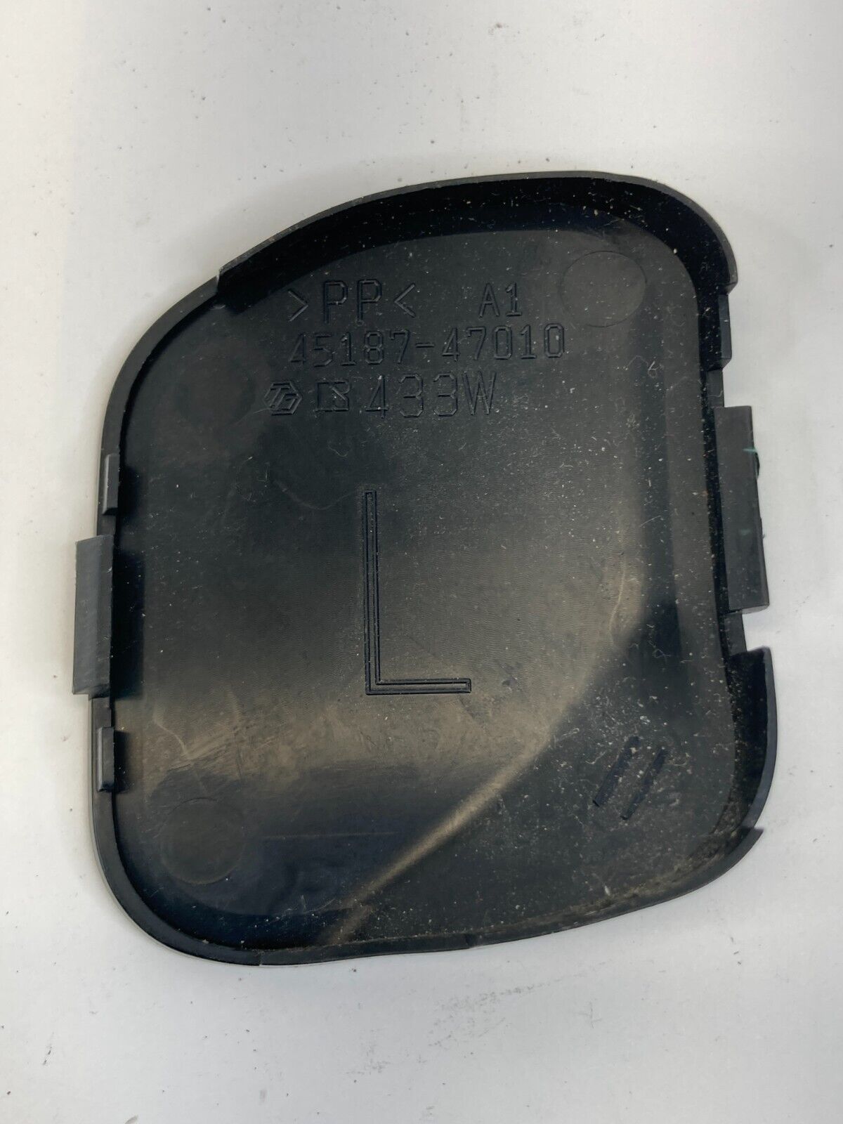 10 11 12 13 14 15 Toyota Prius Left Lower Steering Wheel Cover Bezel 45187-47010