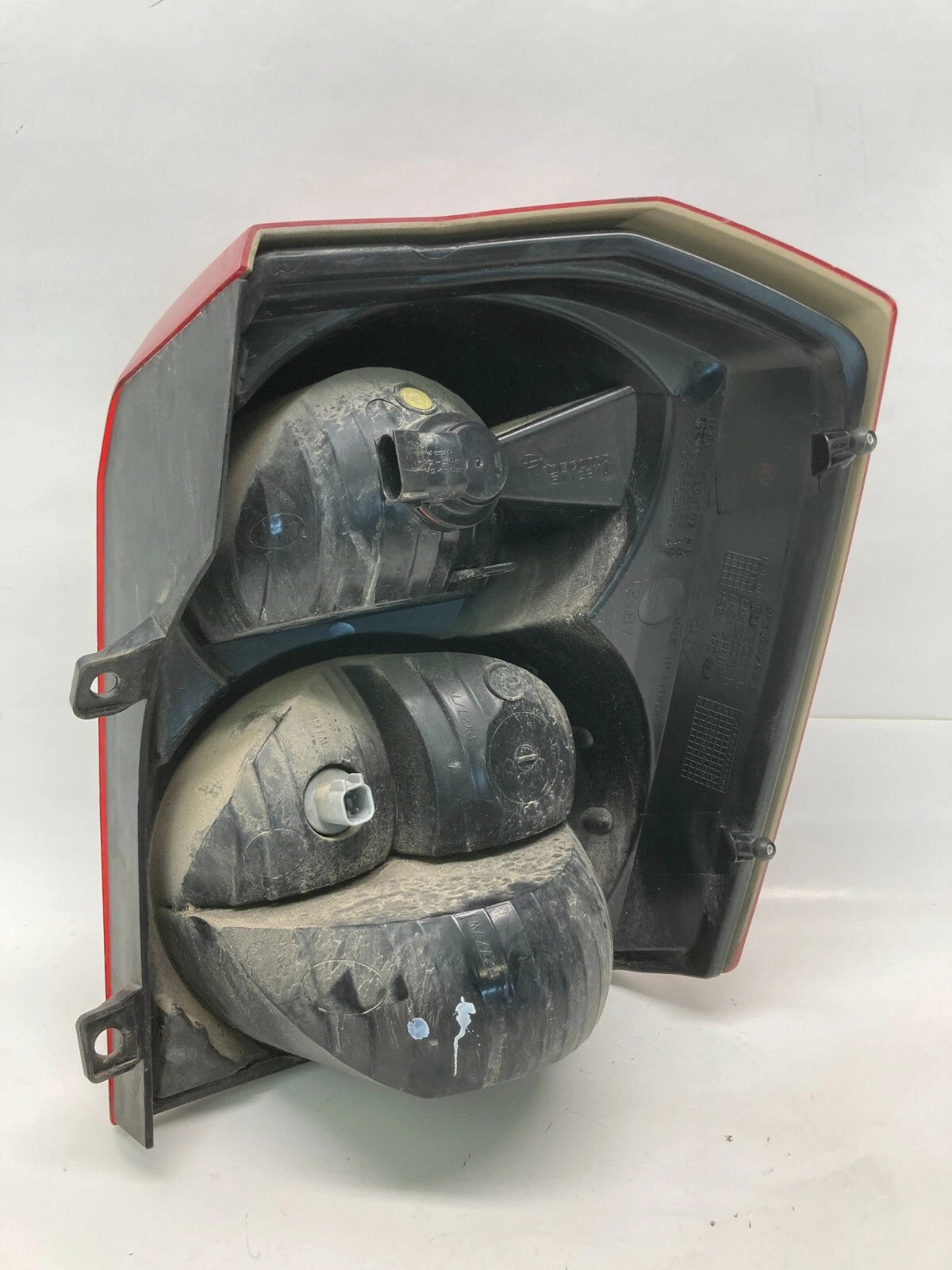 2008-2012 DODGE CALIBER REAR LEFT DRIVER SIDE TAIL LIGHT LAMP 320079 B OEM
