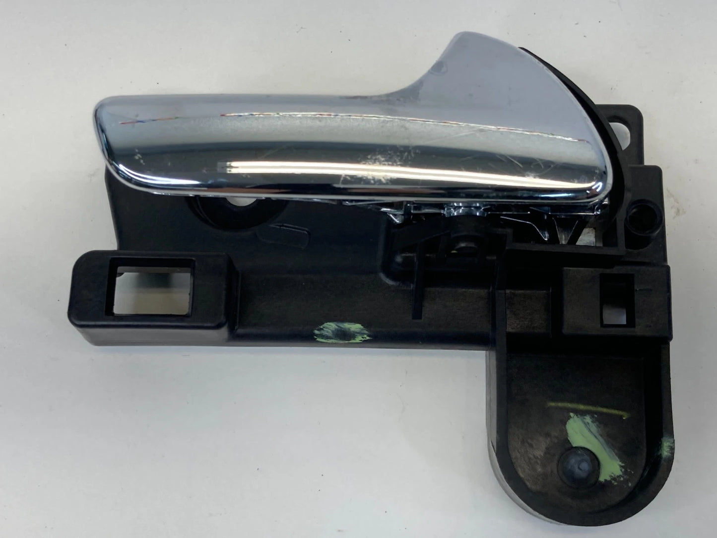 2011-2020 DODGE JOURNEY FRONT RIGHT SIDE INTERIOR INNER DOOR HANDLE ASSY OEM