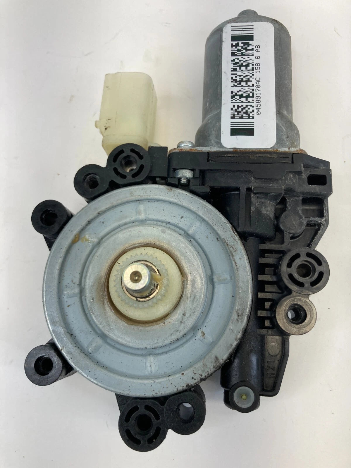 2006 2007 JEEP GRAND CHEROKEE FRONT RIGHT DOOR POWER WINDOW MOTOR 4589170AC OEM