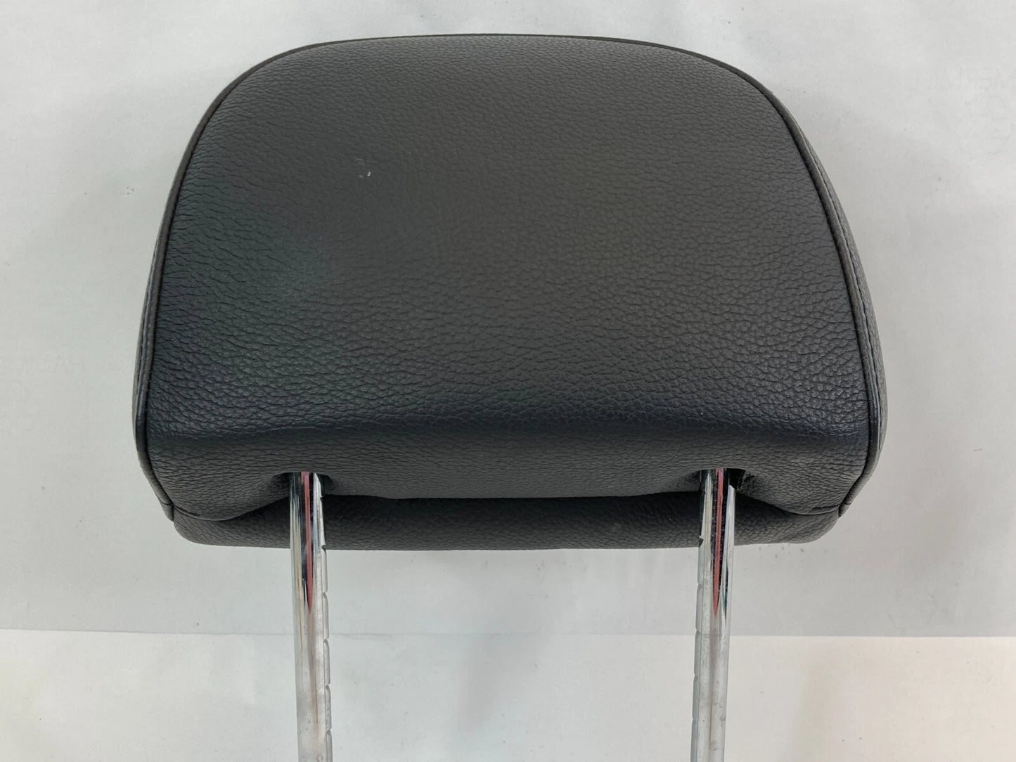 2004-2006 BMW X3 4-DR FRONT LEFT OR RIGHT SEAT LEATHER HEADREST HEAD REST OEM