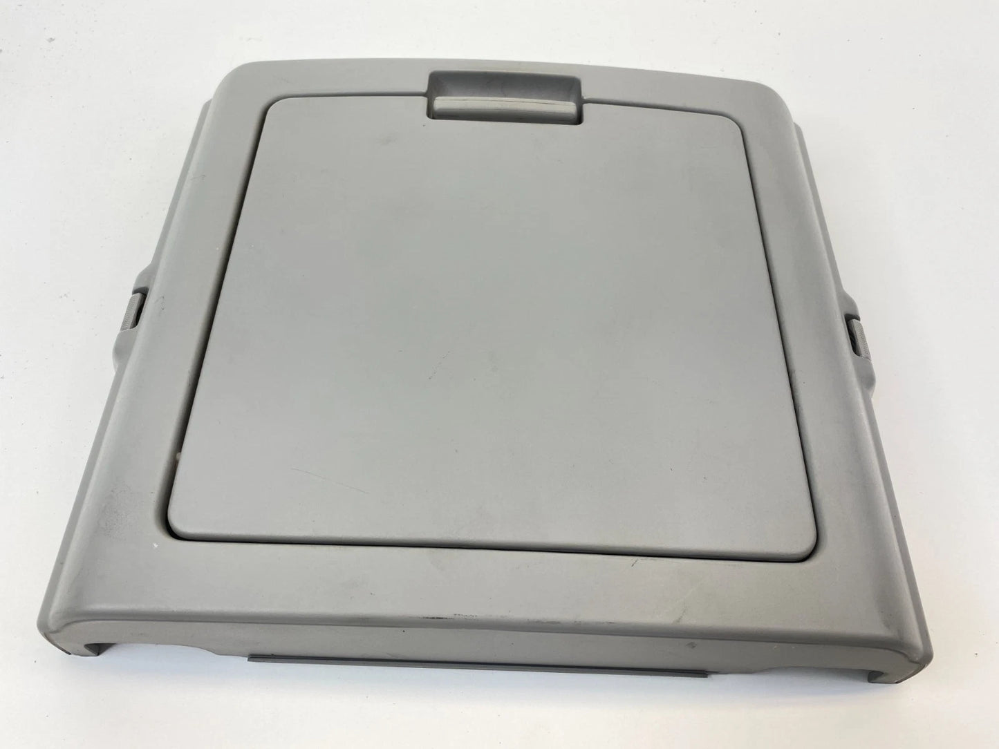 2005-2007 BUICK TERRAZA ROOF OVERHEAD CONSOLE STORAGE SUNGLASSES BOX OEM