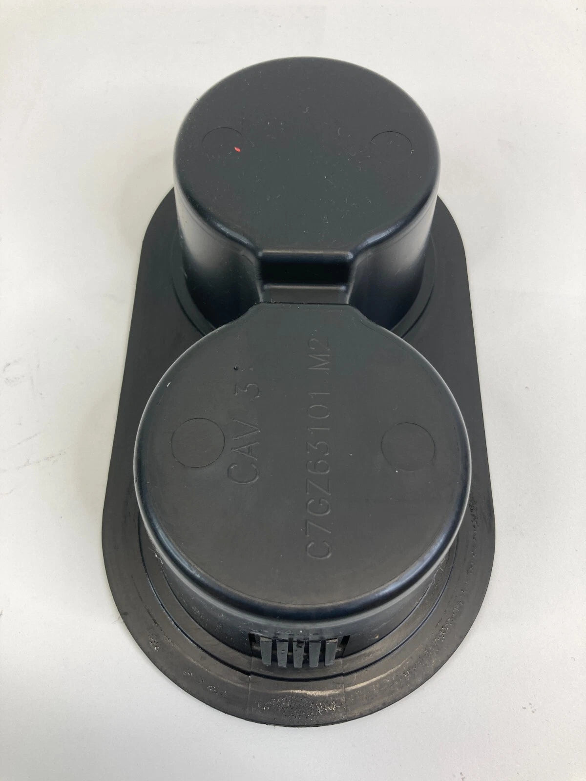 2010-2017 CHEVROLET EQUINOX REAR SEAT CENTER CONSOLE CUP HOLDER INSERT C7GZ63101