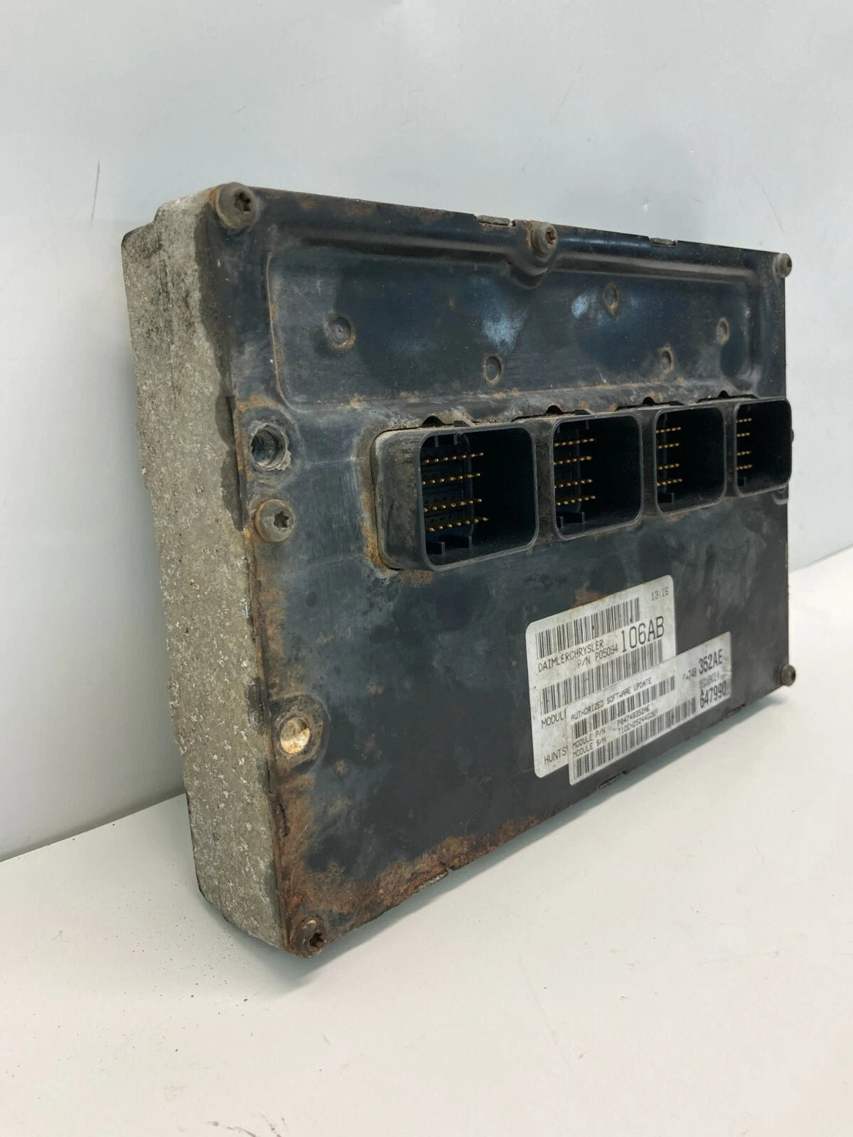 2005 CHRYSLER PACIFICA 3.5L AT AWD ECM ECU PCM ENGINE COMPUTER P05094106AB OEM