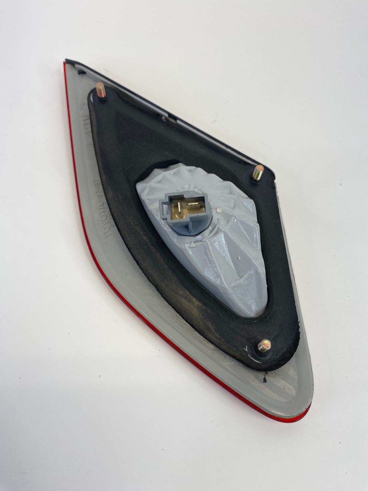 2003 2004 Toyota Avalon Left Driver Inner Trunk Lid Tail Light Taillight OEM