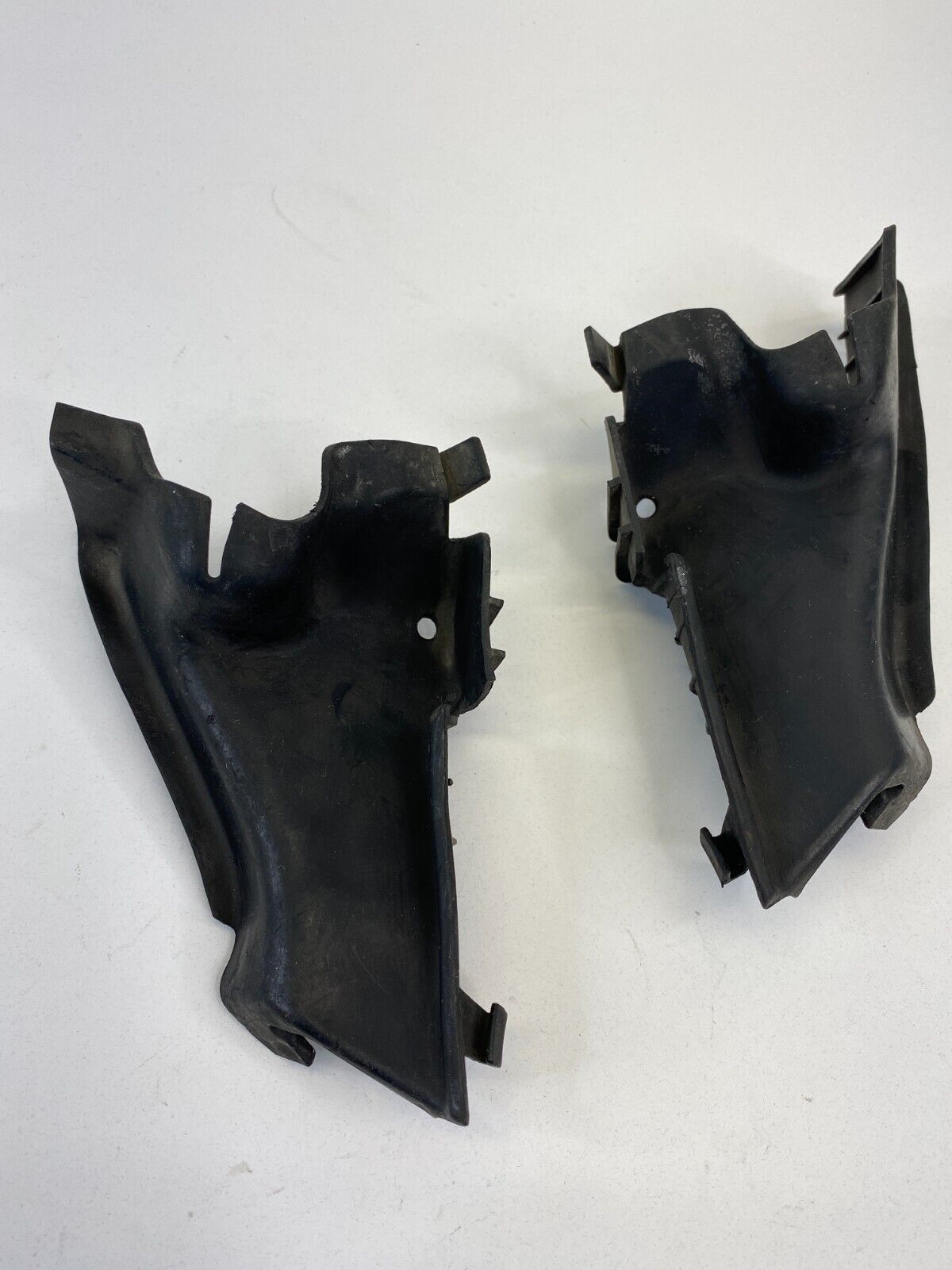 2004 04 AcuraTL Front Bumper Bracket Mount Cover Set Pair OEM