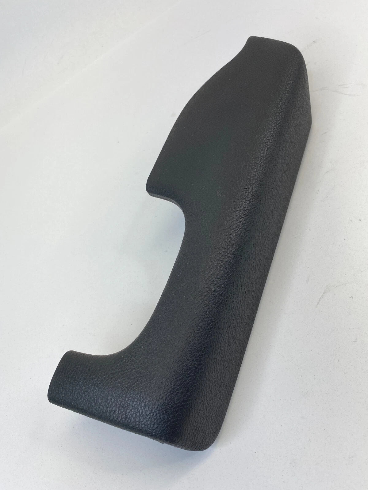 2010 DODGE CALIBER REAR RIGHT PASSENGER SIDE ARM REST ARMREST DOOR PANEL OEM