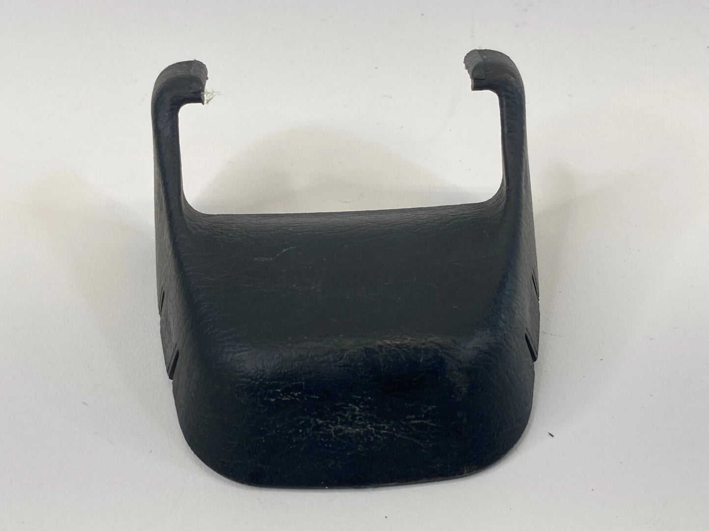 1999-2003 LEXUS RX300 FRONT LEFT SIDE SEAT TRACK END COVER TRIM 72123-48020