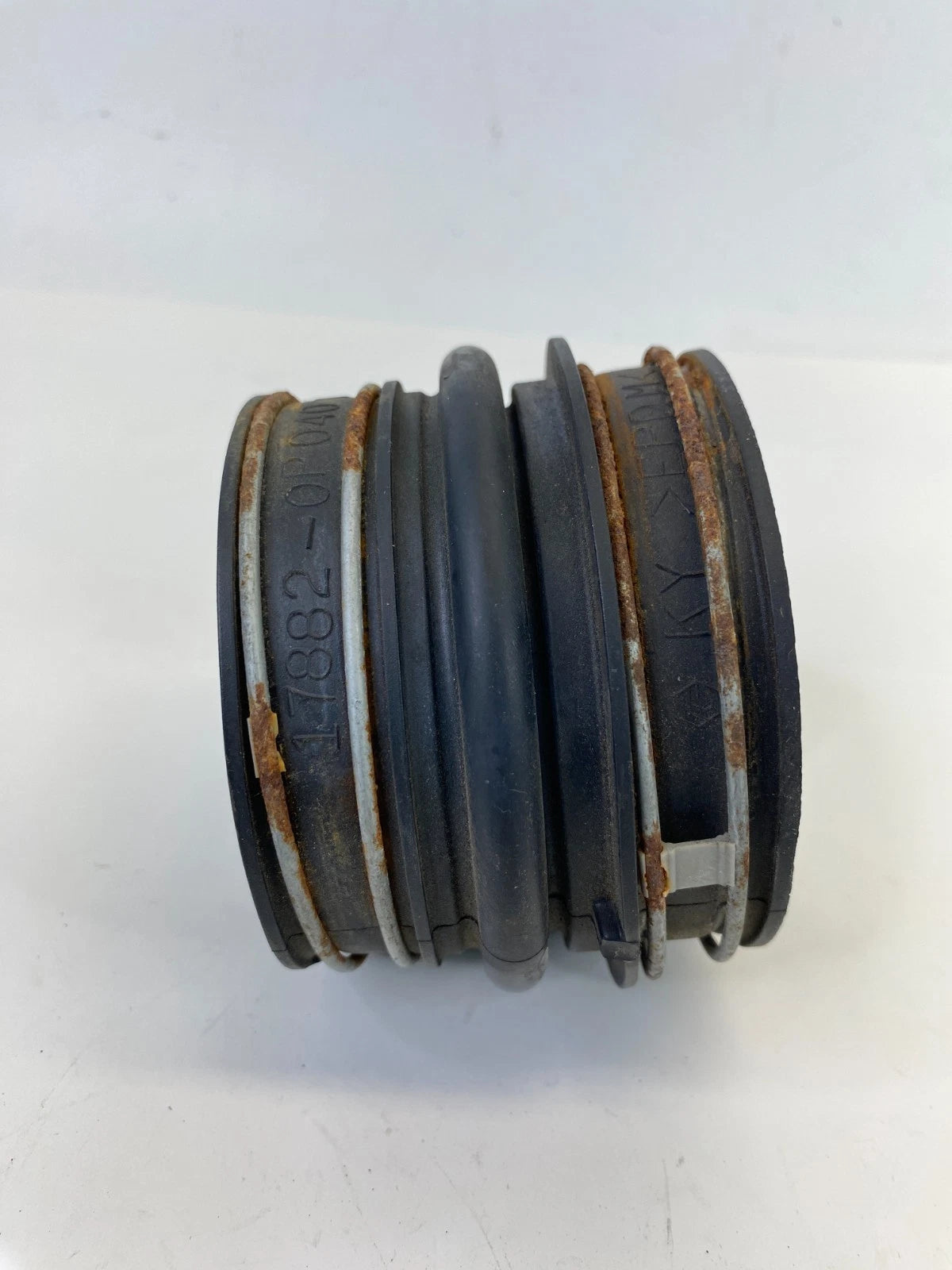 2007-2009 LEXUS RX350 3.5L ENGINE AIR CLEANER INTAKE HOSE DUCT TUBE 17882-0P040