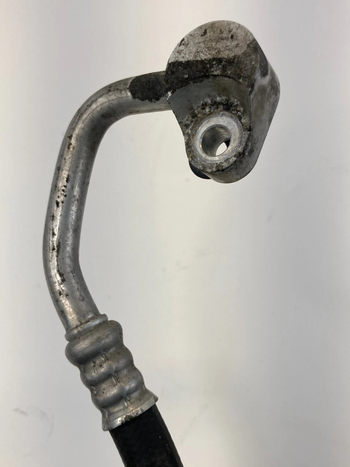 2008 2009 2010 CHRYSLER TOWN & COUNTRY A/C REFRIGERANT DISCHARGE HOSE LINE
