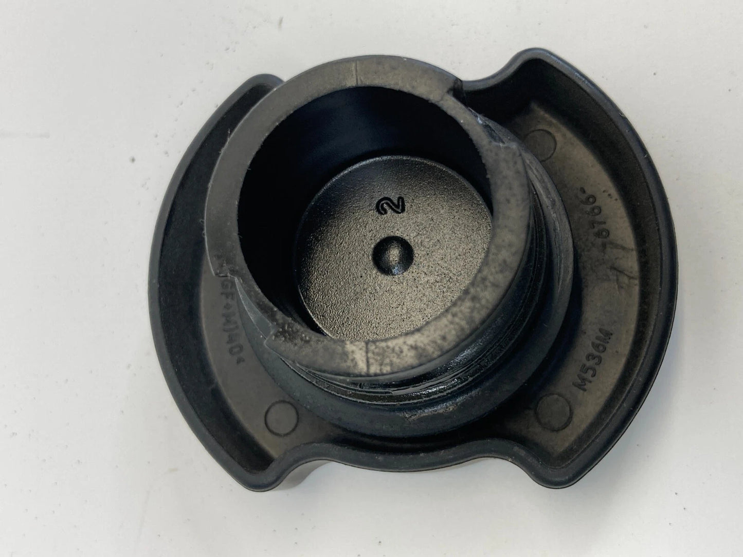 2006-2012 FORD FUSION ENGINE OIL FILLER FLUID RESERVOIR TANK CAP COVER M536M OEM