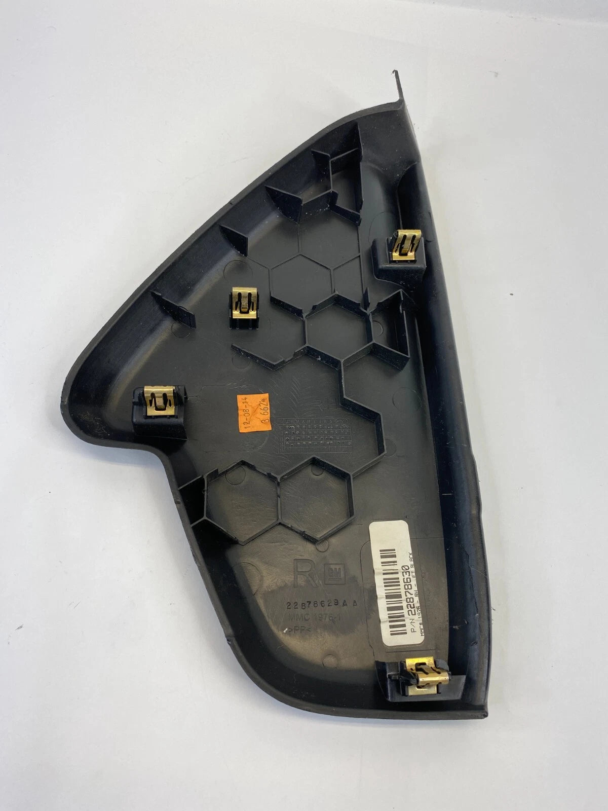 2013-2015 MALIBU 2016 MALIBU LIMITED DASH RIGHT END CAP PANEL BLACK 22878630