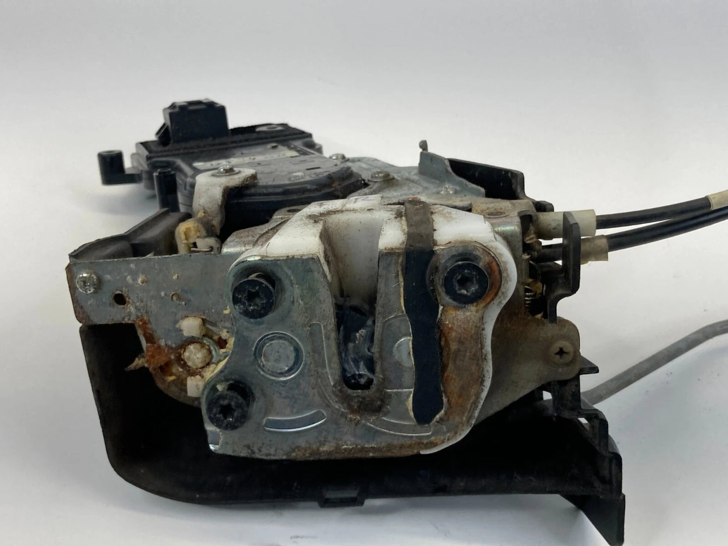 2003-2008 MAZDA 6 MAZDA6 SEDAN FRONT RIGHT DOOR LOCK LATCH ACTUATOR RELEASE OEM