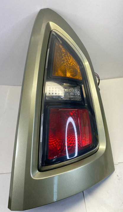 2010 2011 KIA SOUL RIGHT SIDE TAIL LIGHT LAMP BRAKE ASSEMBLY OEM 92402-2K0R