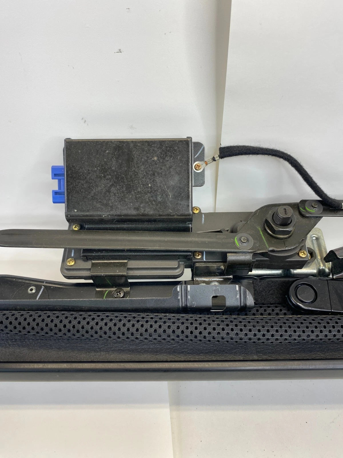 2002 2003 Lexus ES300 Rear Window Glass Sunshade Curtain Roll Cover OEM