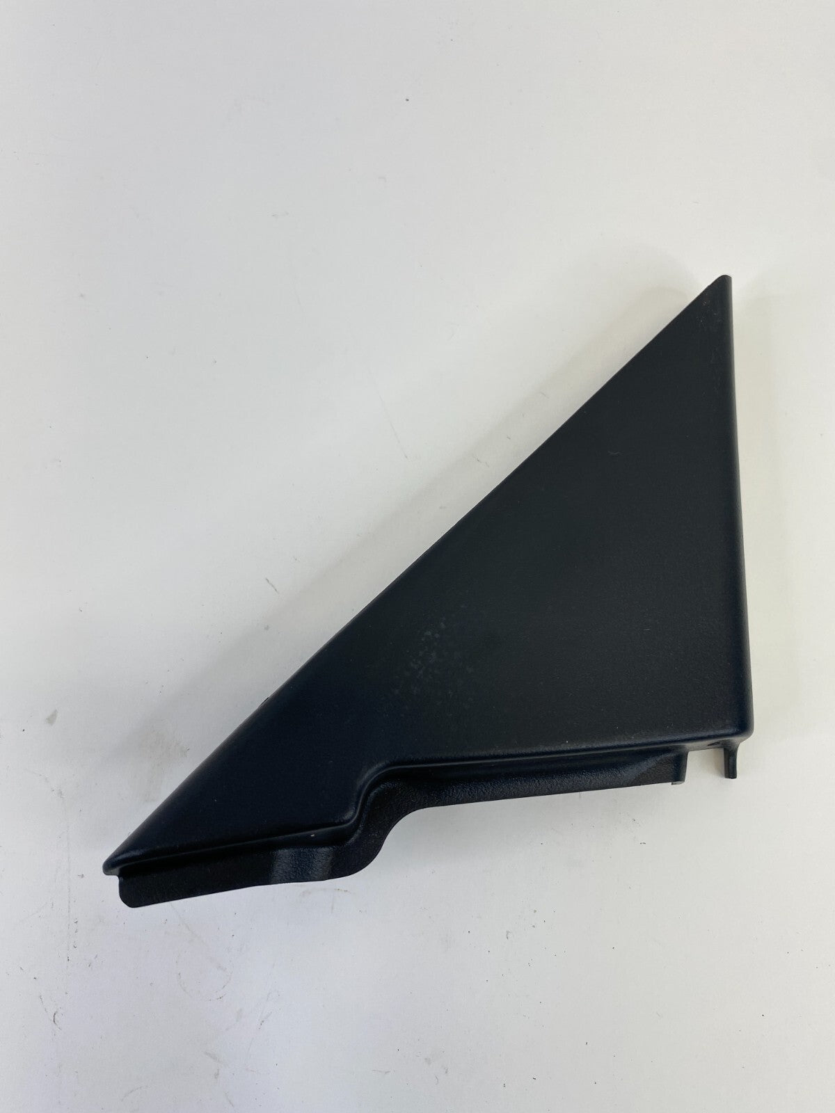 2002 03 04 05 2006 Toyota Camry Front Right Side Interior Mirror Cover Corner