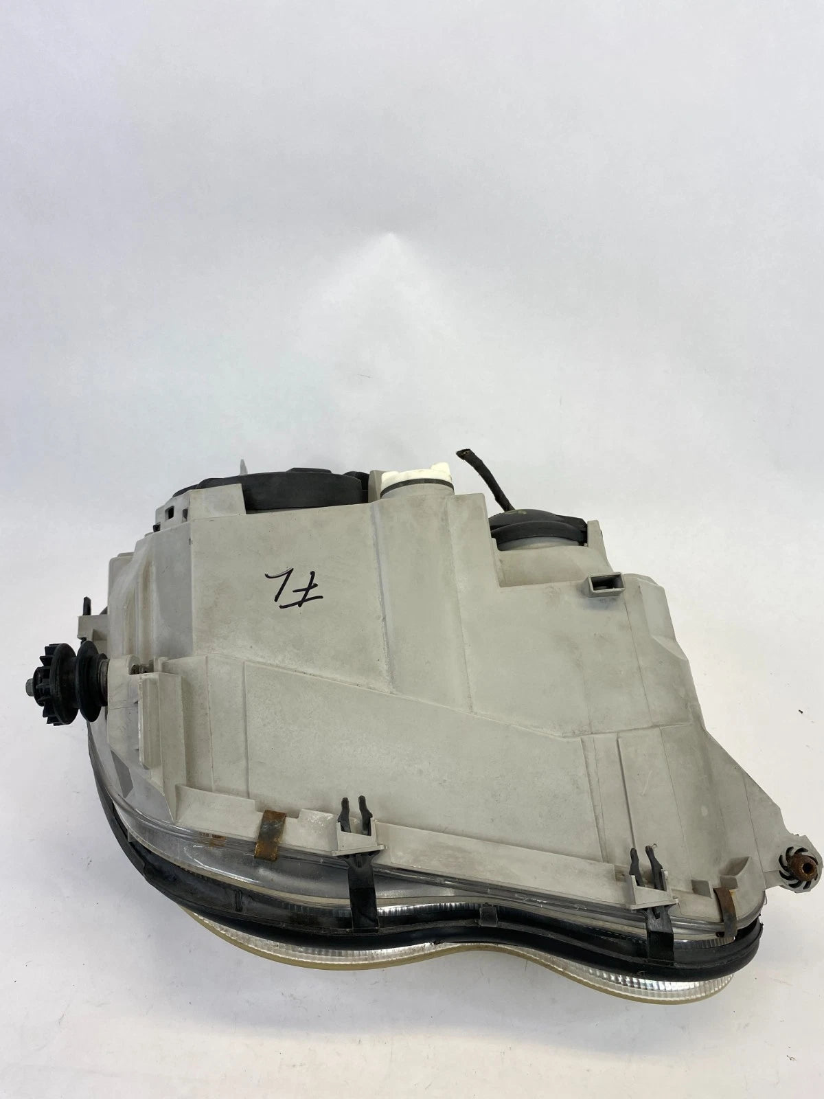 2001-2005 MERCEDES C240 LEFT DRIVER SIDE HALOGEN HEADLIGHT ASSEMBLY OEM