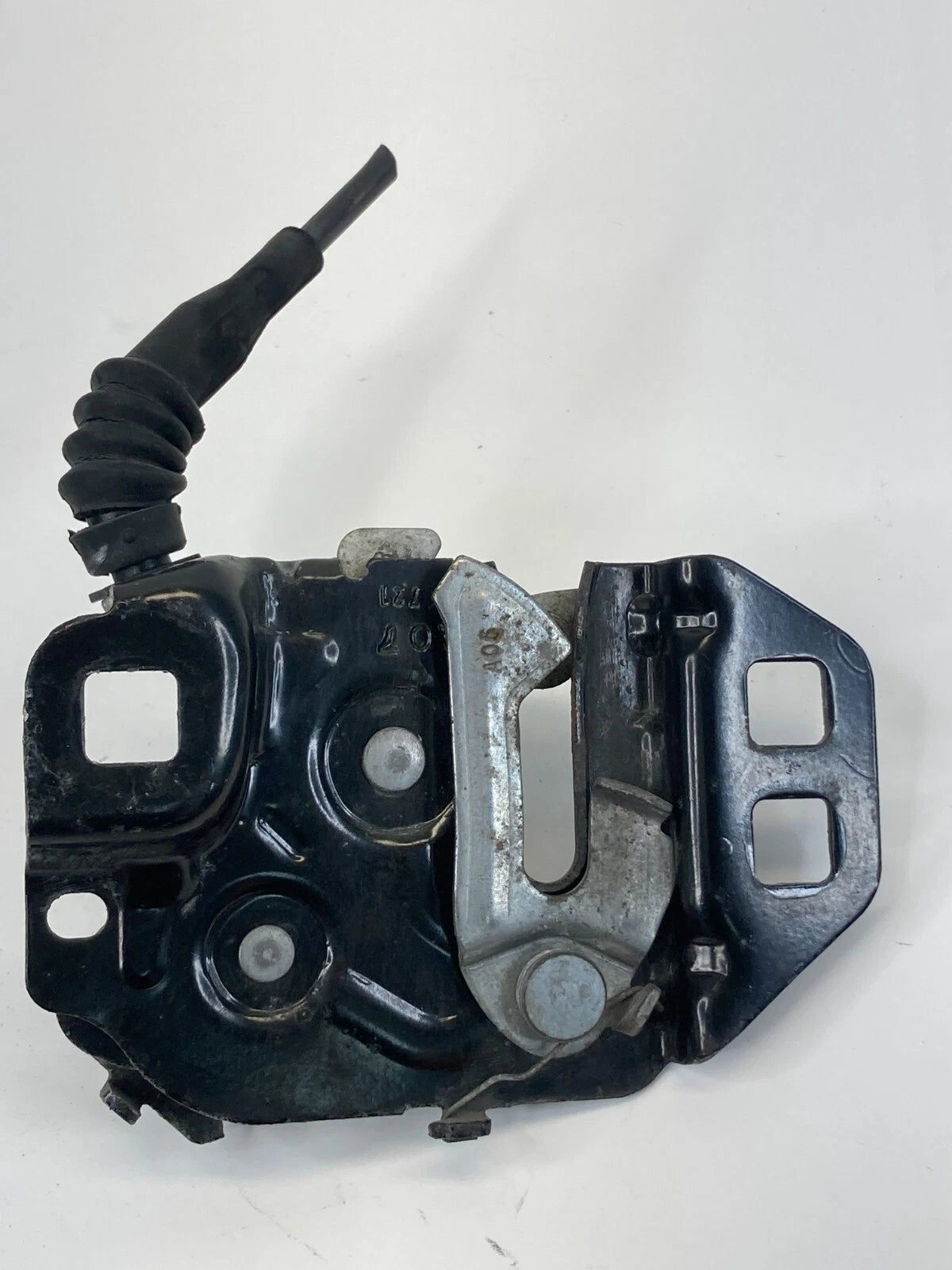 2013-2020 FORD FUSION FRONT RIGHT HOOD LOCK LATCH RELEASE ACTUATOR DS7A-16700-AD
