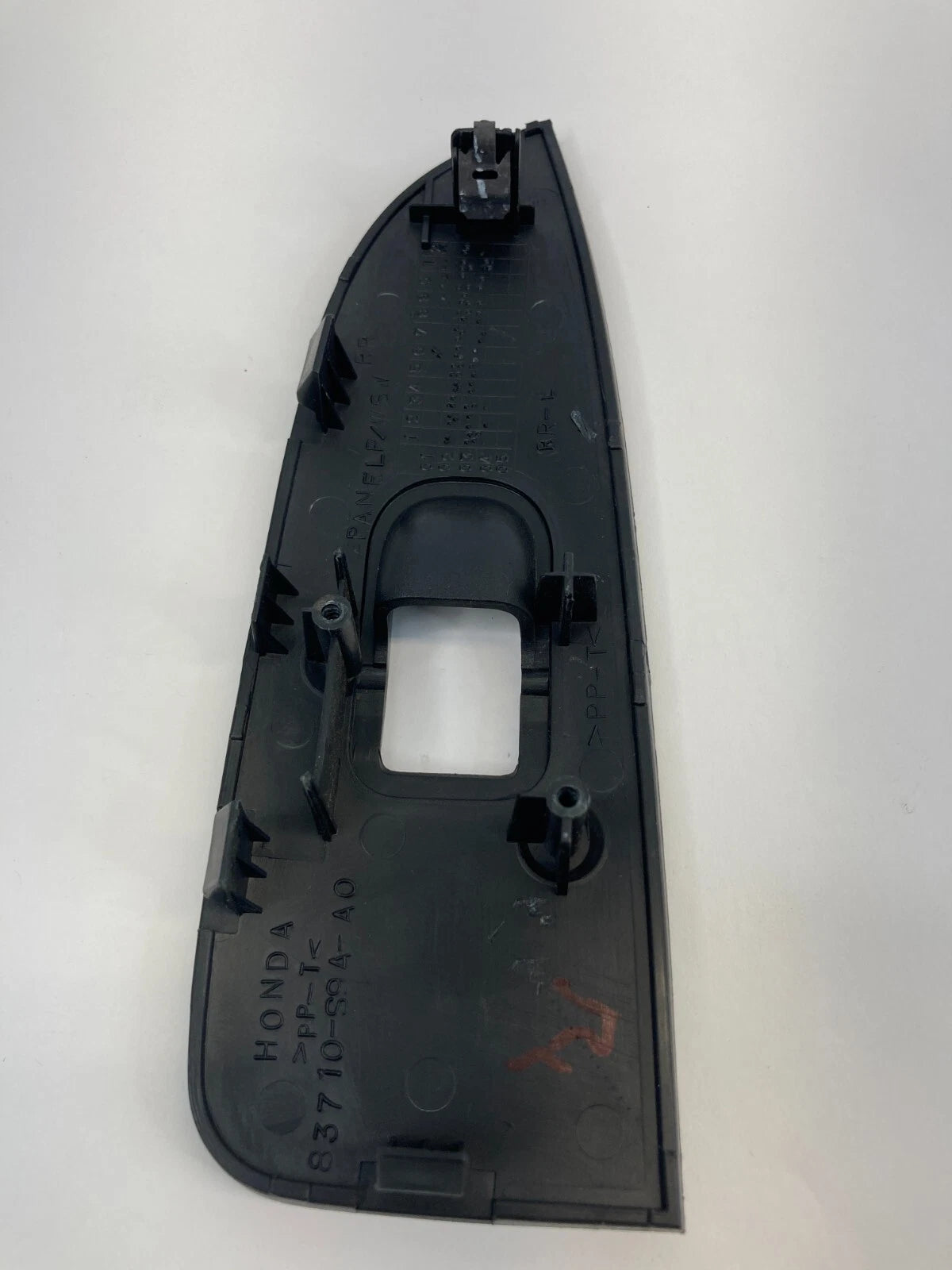 2002-2004 HONDA CR-V REAR LEFT DOOR WINDOW SWITCH BEZEL TRIM COVER 83710-S9A-A0