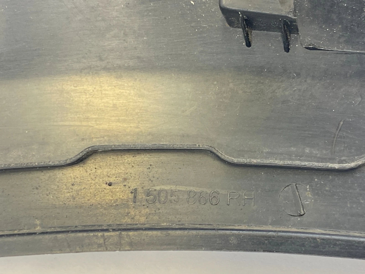 2002-2006 MINI COOPER FRONT RIGHT SIDE FENDER FLARE WHEEL ARCH LINER TRIM