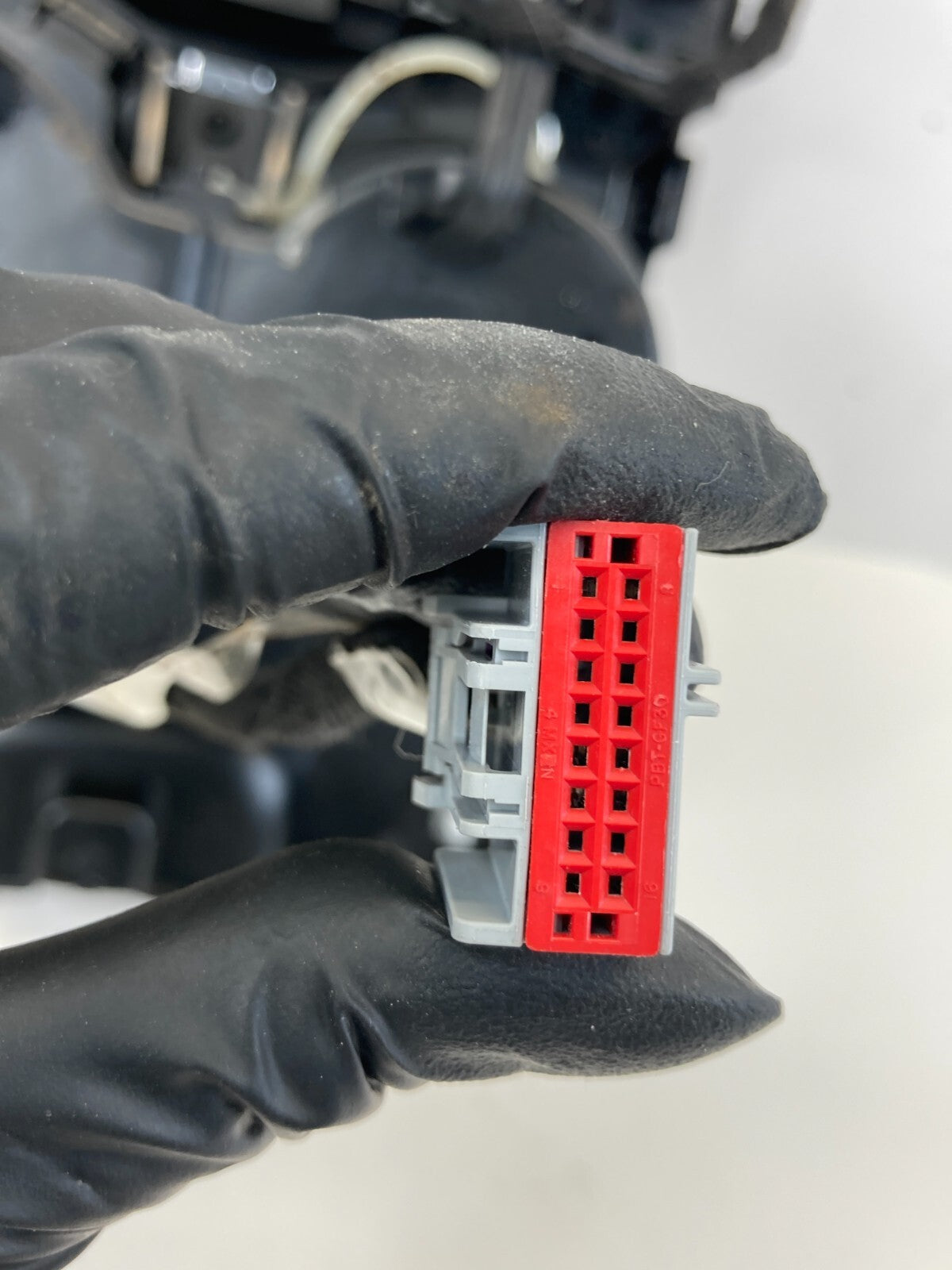 2013-2016 Ford Fusion Front Console Dual Drink Cup Holder DG9T-14B560-AD