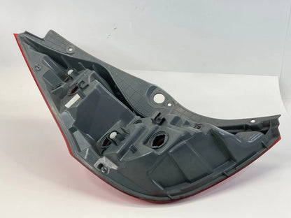 12-17 HYUNDAI ACCENT HATCHBACK RIGHT REAR TAIL LIGHT LAMP ASSEMBLY 92402-1R2 OEM