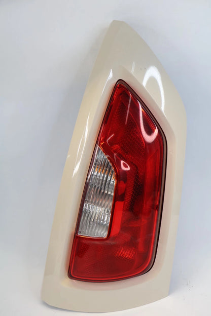 2012 2013 KIA SOUL REAR RIGHT PASSENGER TAIL LIGHT LAMP ASSEMBLY 92402-2K5 OEM
