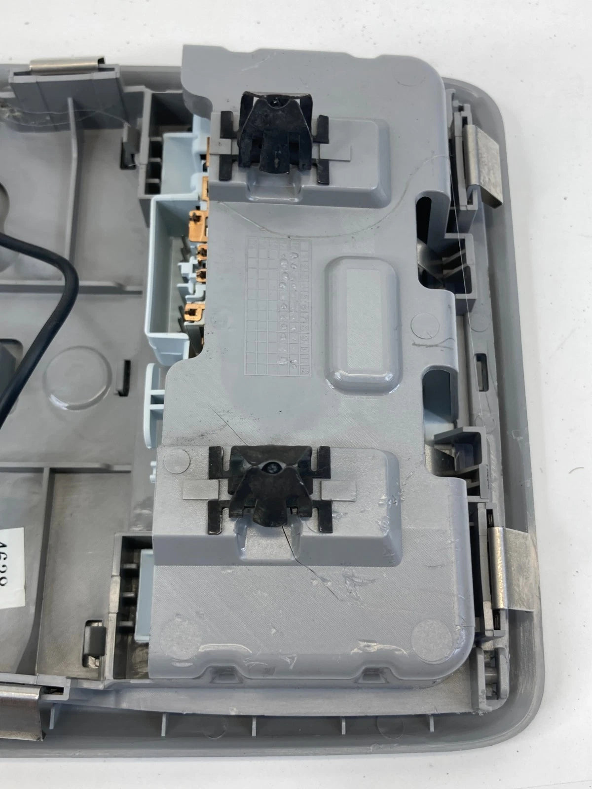 2017-2020 Chevrolet Trax Roof Overhead Console Dome Map Light Lamp 42424638 OEM