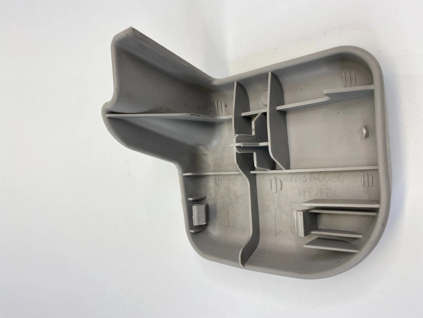 01 02 03 04 TOYOTA SEQUOIA FRONT LEFT TRACK END COVER TRIM 72137-0C130 OEM