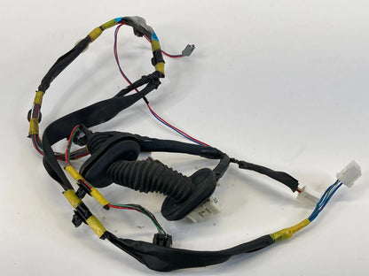2002 2003 LEXUS ES300 REAR RIGHT BACK DOOR HARNESS WIRING WIRE 82153-33240 OEM