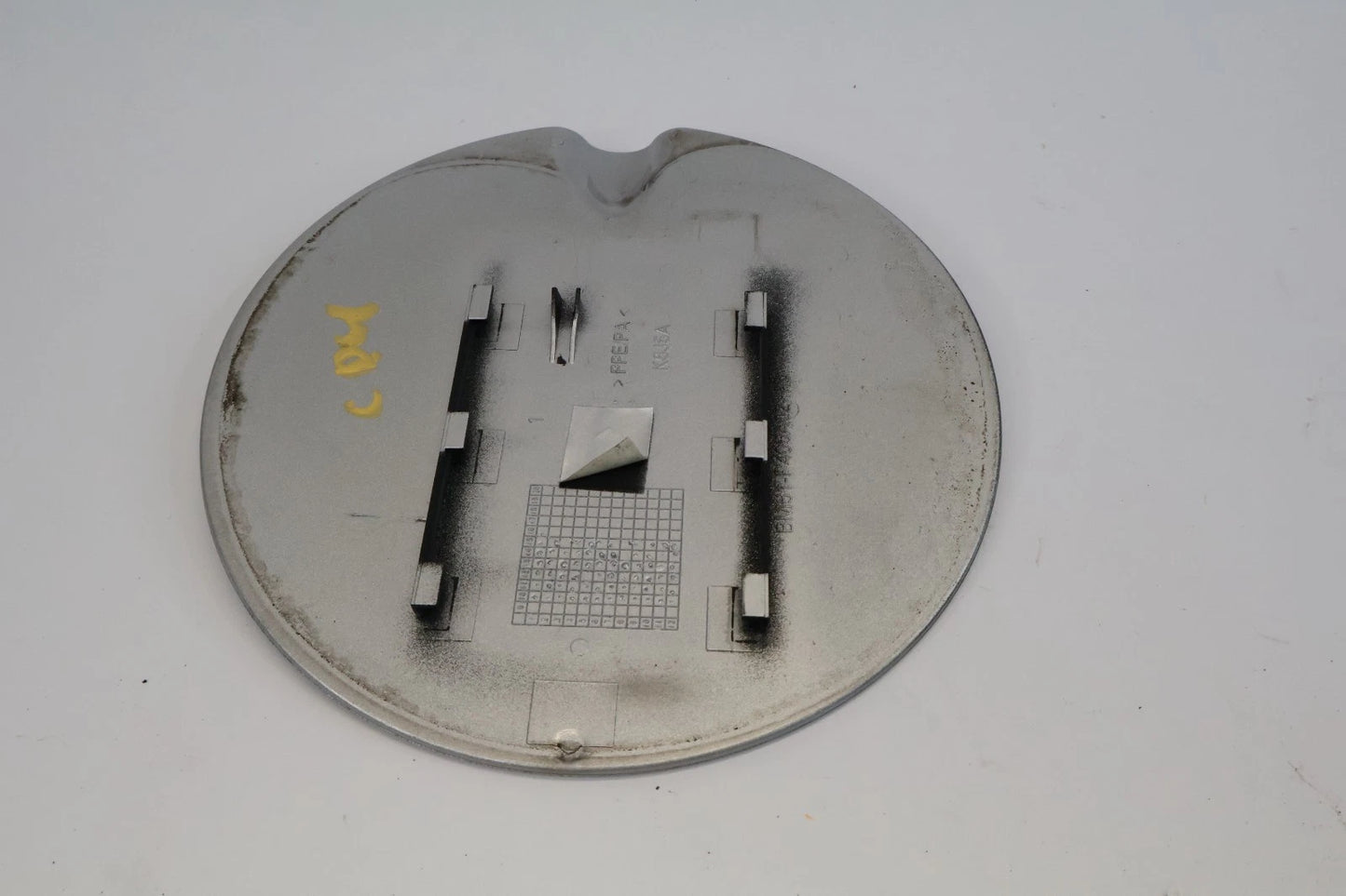 2012-2018 FORD FOCUS SEDAN FUEL GAS TANK FILLER DOOR LID COVER SILVER OEM