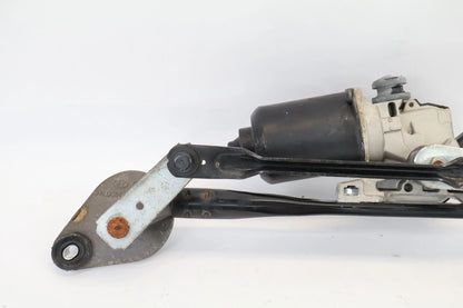 2006-2011 HYUNDAI ACCENT FRONT WINDSHIELD WIPER LINKAGE W MOTOR OEM 98110-1G000