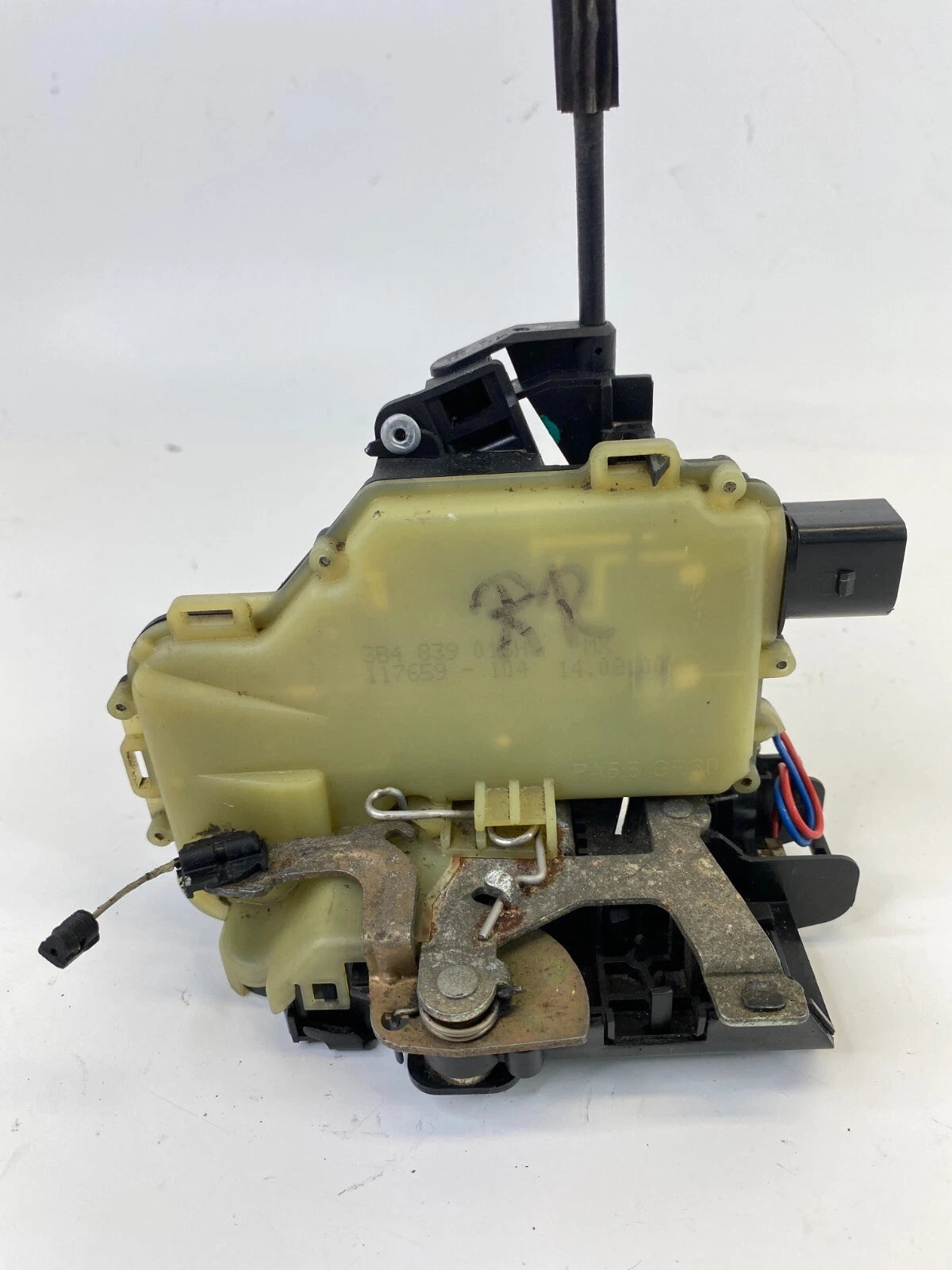 2001-2005 VOLKSWAGEN JETTA REAR RIGHT SIDE DOOR LOCK LATCH RELASE ACTUATOR ASSY