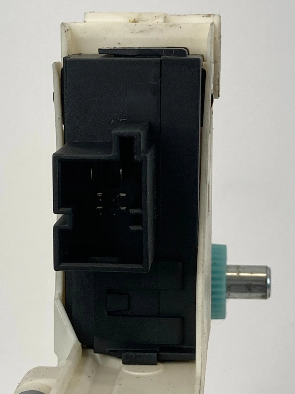 2006-2009 AUDI A6 QUATTRO REAR LEFT SIDE DOOR POWER WINDOW MOTOR 4F0959801C OEM