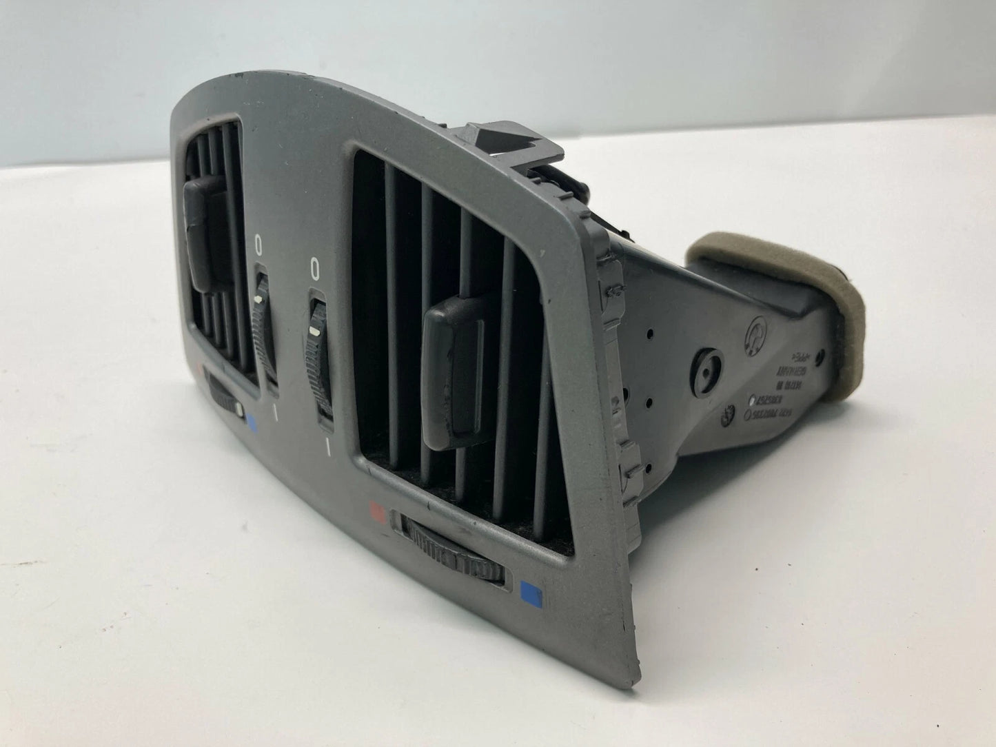 02-05 BMW 745I 745LI REAR CENTER CONSOLE A/C HEATER AIR VENT 6422-7002395 OEM