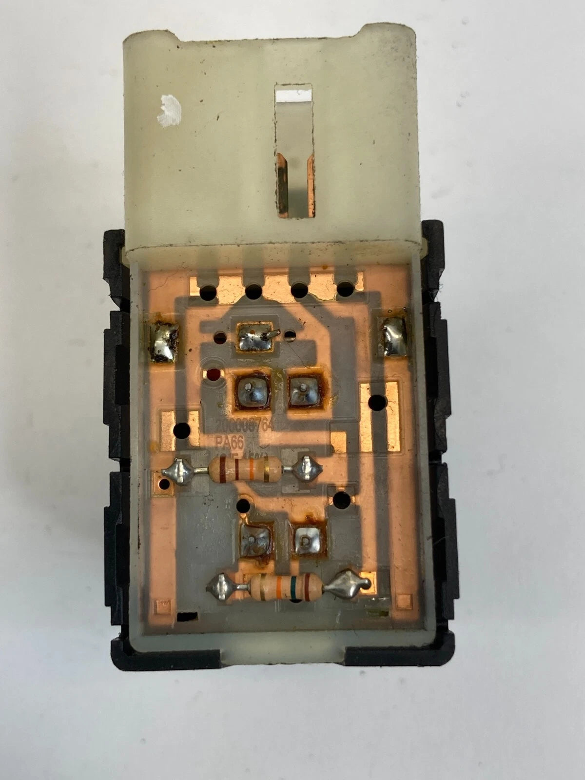2011-2014 HYUNDAI SONATA REAR RIGHT PANEL SEAT HEATER BUTTON SWITCH 202009715