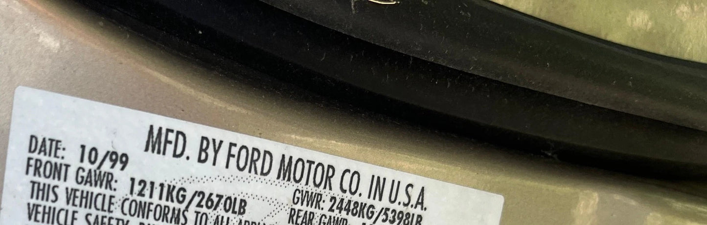 99 00 LINCOLN TOWN CAR FRONT PASSENGER SEAT BELT BUCKLE EARLY DESIGN BEIGE SG