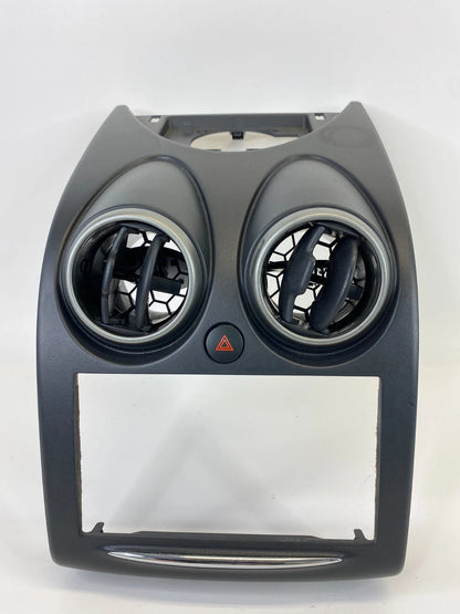 2011-2013 NISSAN ROGUE CENTER DASH TRIM RADIO BEZEL PANEL AIR VENTS 68260-1VK0A