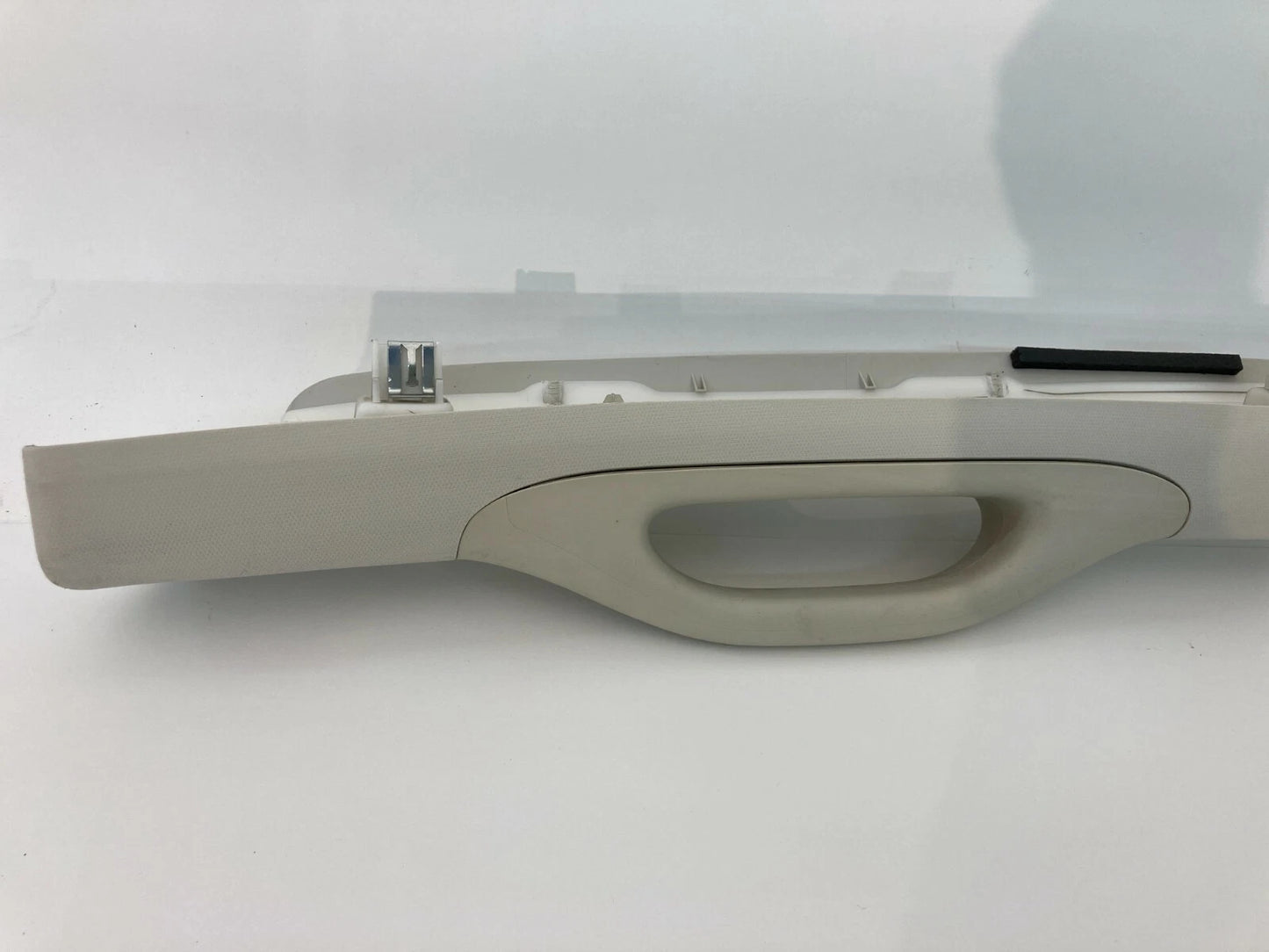 2008-2010 CHRYSLER TOWN & COUNTRY INNER RIGHT WINDSHIELD A PILLAR GRAP HANDLE