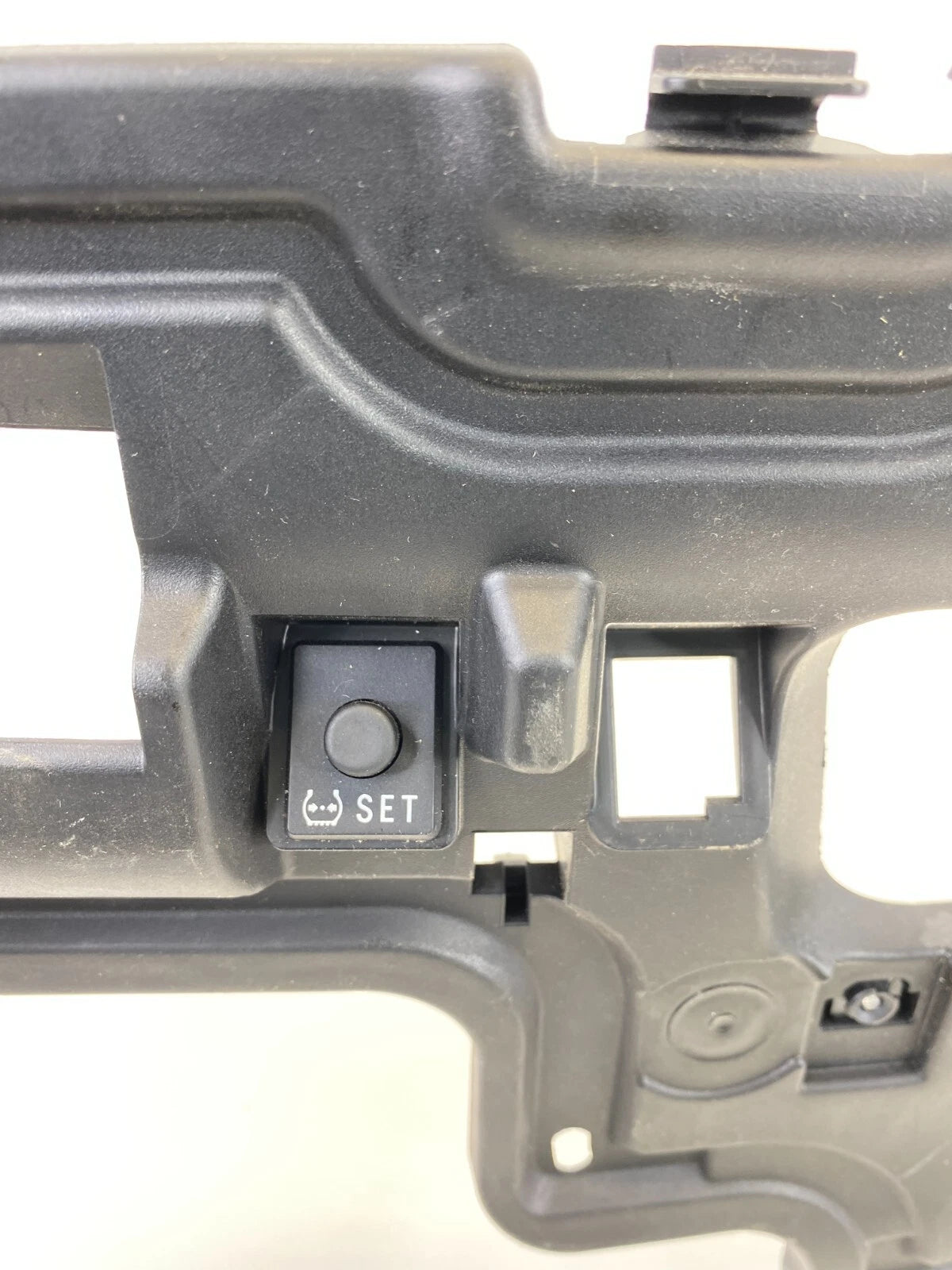2010-2015 TOYOTA PRIUS LEFT DASH LOWER PANEL FINISH COVER TRIM 55606-47020 OEM