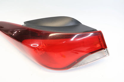2014-2016 HYUNDAI ELANTRA LEFT DRIVER OUTER TAILLIGHT TAIL LIGHT LAMP 92401-3X2