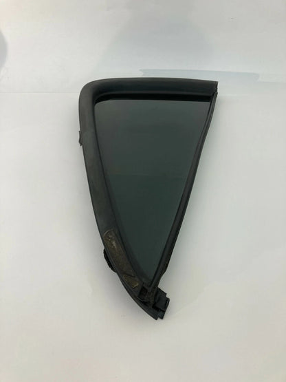 2001-2007 TOYOTA SEQUOIA REAR LEFT DOOR QUARTER CORNER WINDOW GLASS FIXED