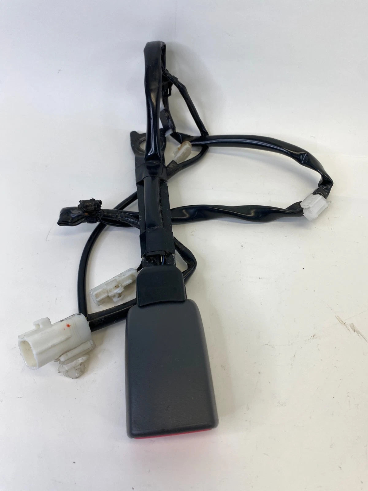 06 07 08 09 TOYOTA PRIUS FRONT LEFT DRIVER SIDE SEAT BELT BUCKLE E034501 OEM