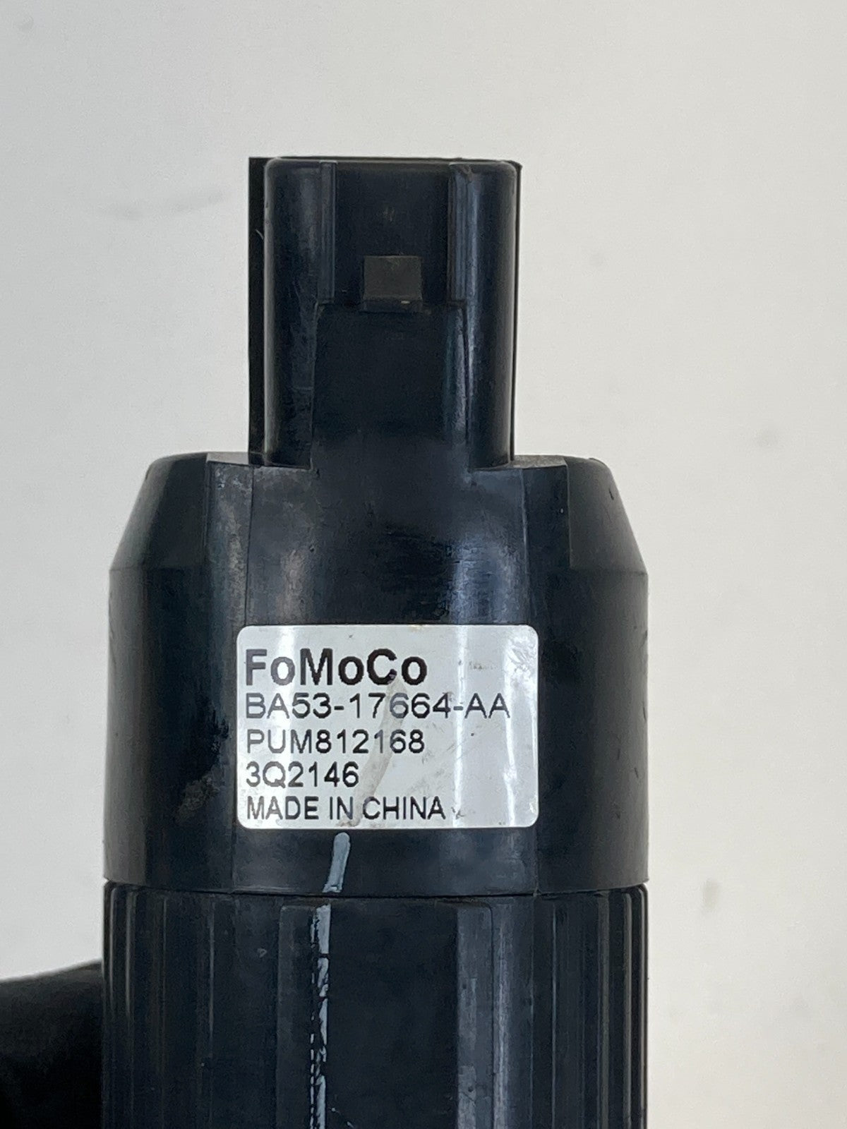 2013-2020 Ford Fusion Front Windshield Wiper Washer Pump Assy BA53-17664-AA OEM